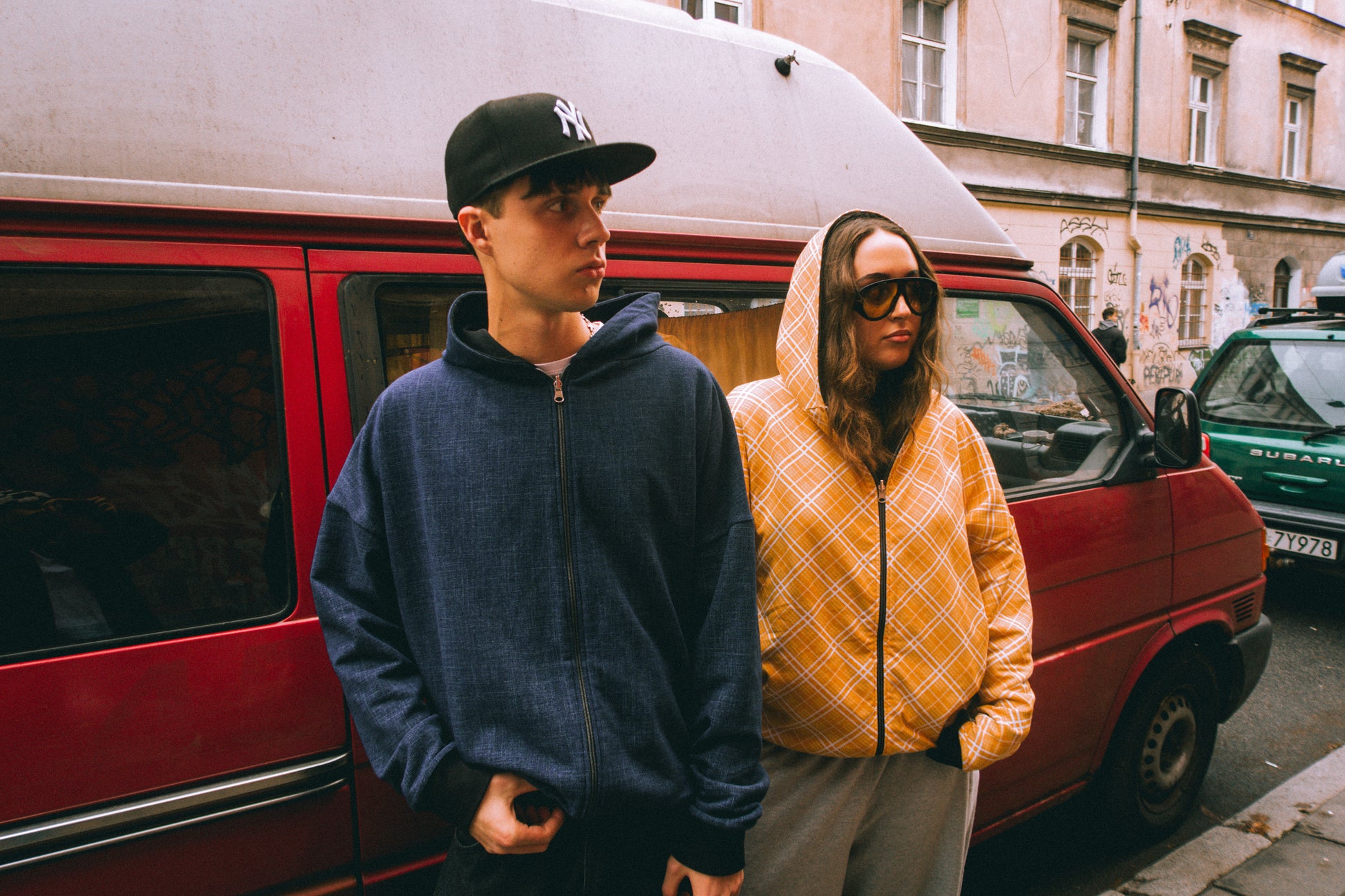 REVERSIBLE HOODIE s2e2 / BLACK x DENIM JEANSOWY