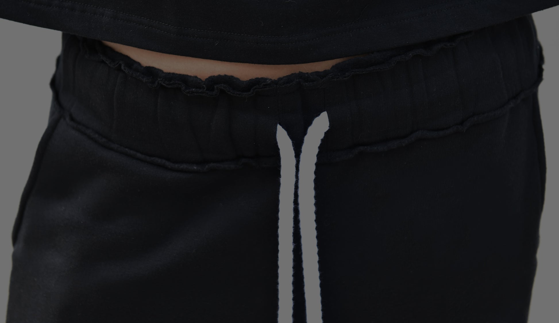 PARADOX SWEATPANTS s01e02/ BLACK