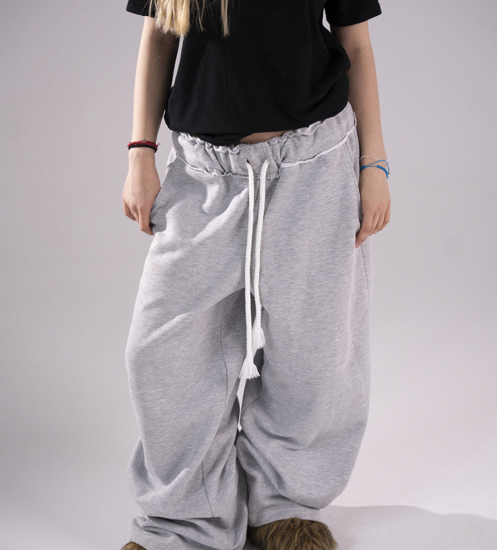 PARADOX SWEATPANTS s01e01/ GREY